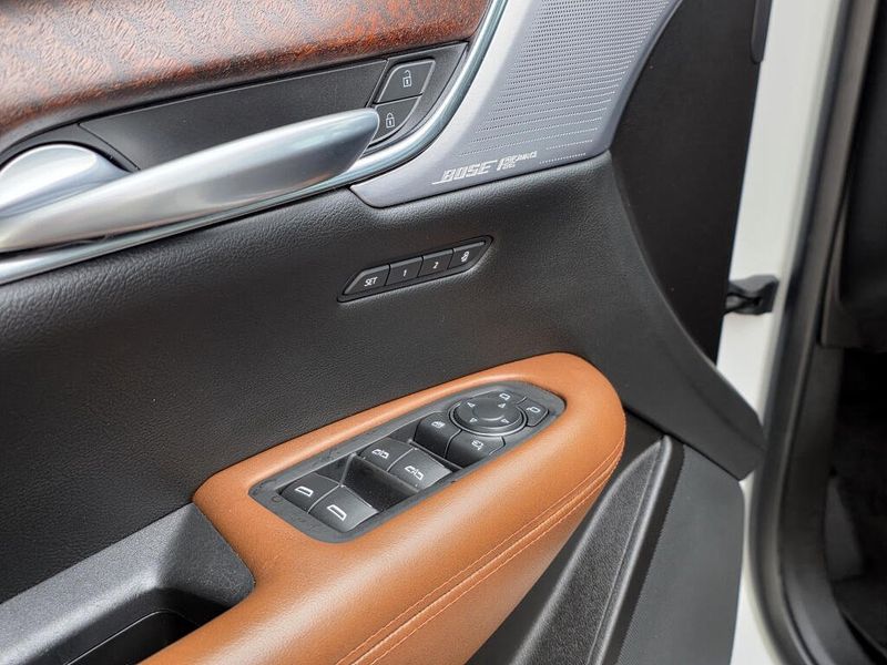 Used 2023 Cadillac XT5 AWD Premium Luxury
