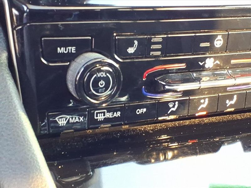 Used 2021 Jeep Grand Cherokee L LimitedImage 25