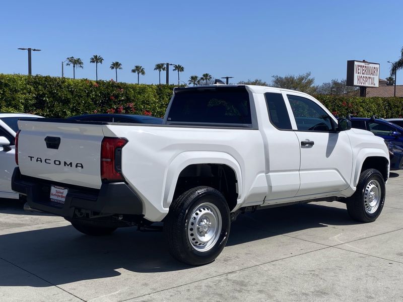 2025 Toyota Tacoma SRImage 3