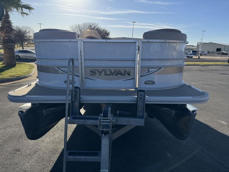 2013 SYLVAN 8522 MIRAGE Image 16