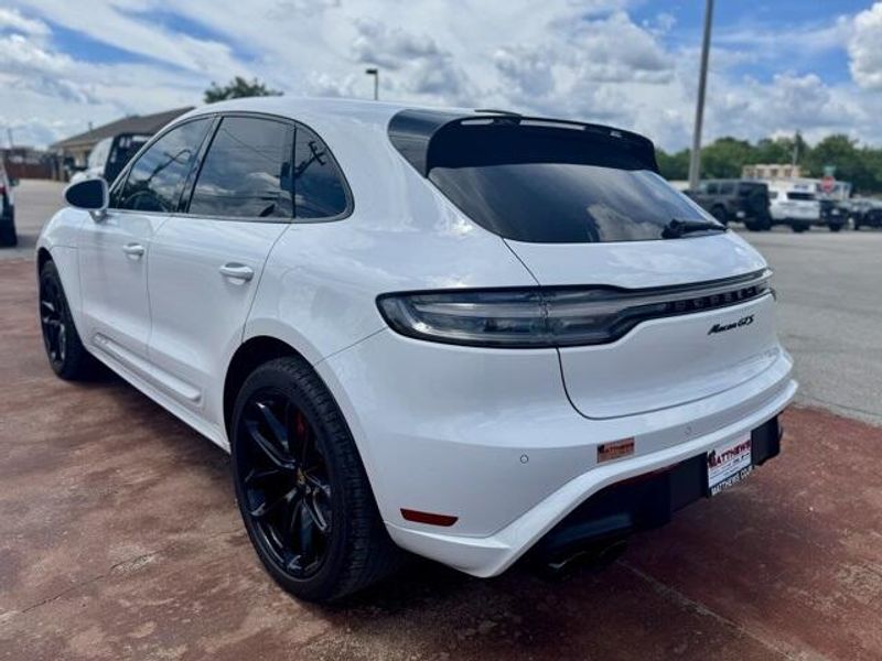 2022 Porsche Macan GTSImage 7