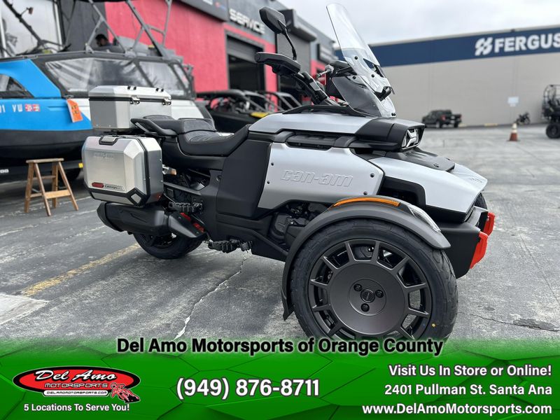 2025 Can-Am CANYON XT Image 11