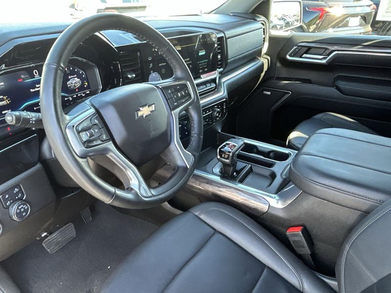 Used 2025 Chevrolet Silverado 1500 LTZImage 11