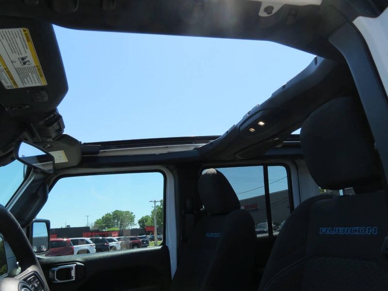 Used 2025 Jeep Wrangler 4xE Rubicon 4x4 4dr SUVImage 16