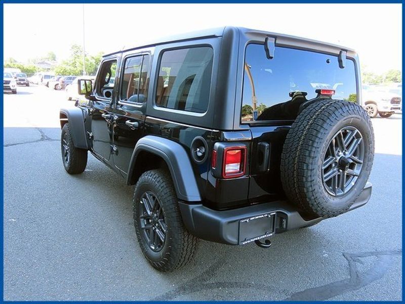 2024 Jeep Wrangler Sport SImage 5