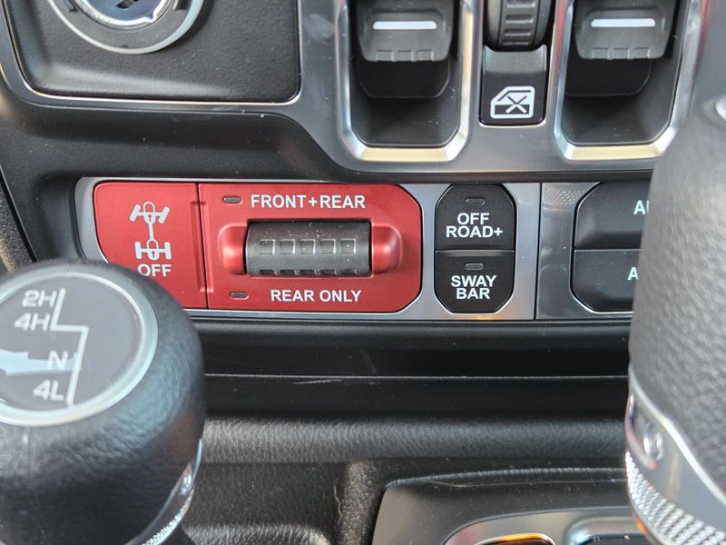 New 2026 Jeep Wrangler 4-door Rubicon