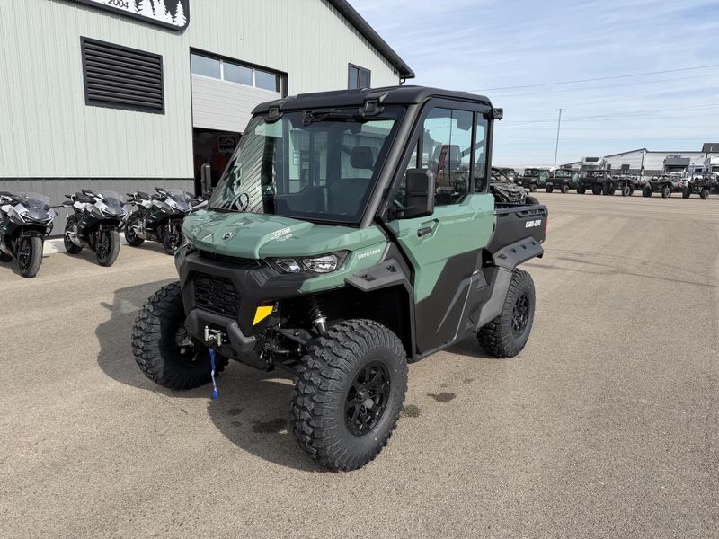New 2026 Can-Am DEFENDER DPS CAB HD10 