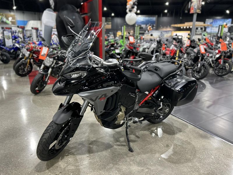 New 2025 Ducati MULTISTRADA V4 S TRAVEL & RADAR Image 11