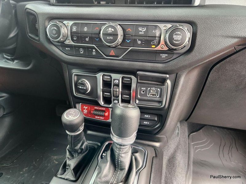New 2025 Jeep Wrangler 4-door WillysImage 39