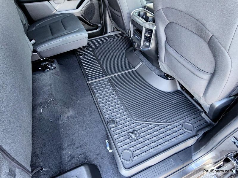 New 2026 RAM 1500 Big Horn Crew Cab 4x4 5'7' Box