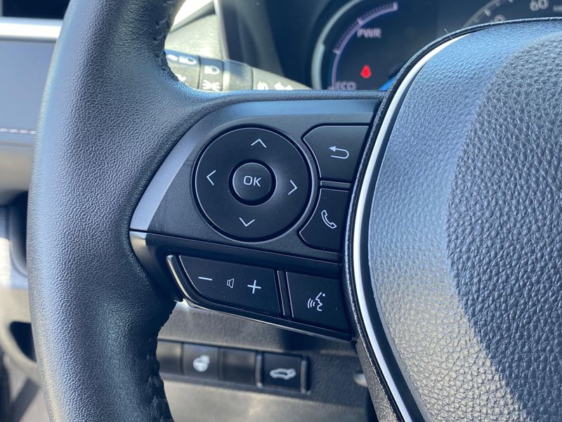 2024 Toyota RAV4 XLE PremiumImage 27