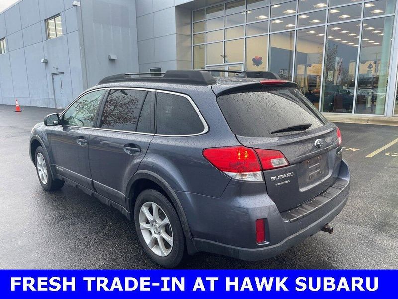 2014 Subaru Outback 2.5i Premium photo 3