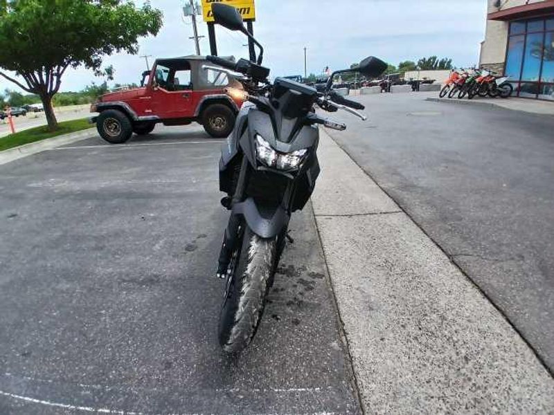 2025 Honda CB750 HORNET BASE 