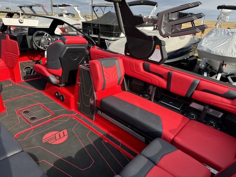 2025 MALIBU WAKESETTER 25 LSV Image 13