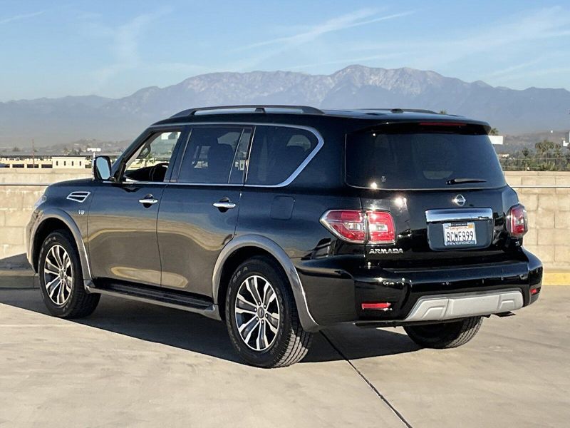 2018 Nissan Armada SLImage 10