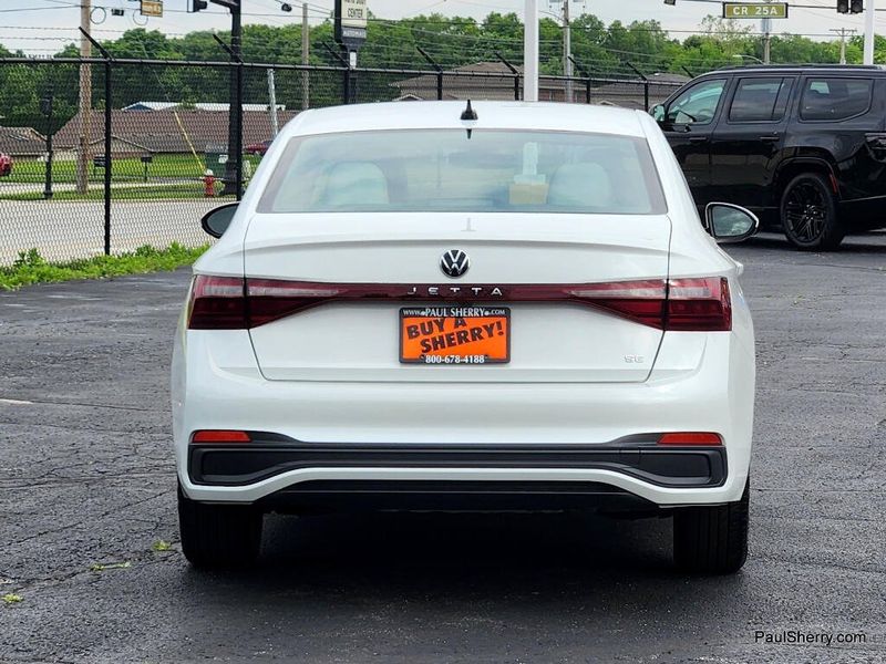 Used 2025 Volkswagen Jetta SE