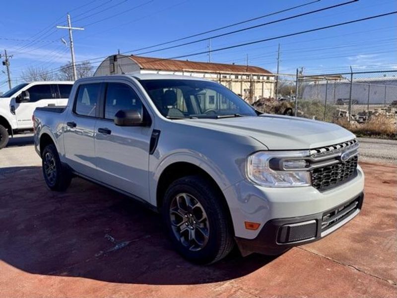 Used 2022 Ford Maverick XLTImage 3