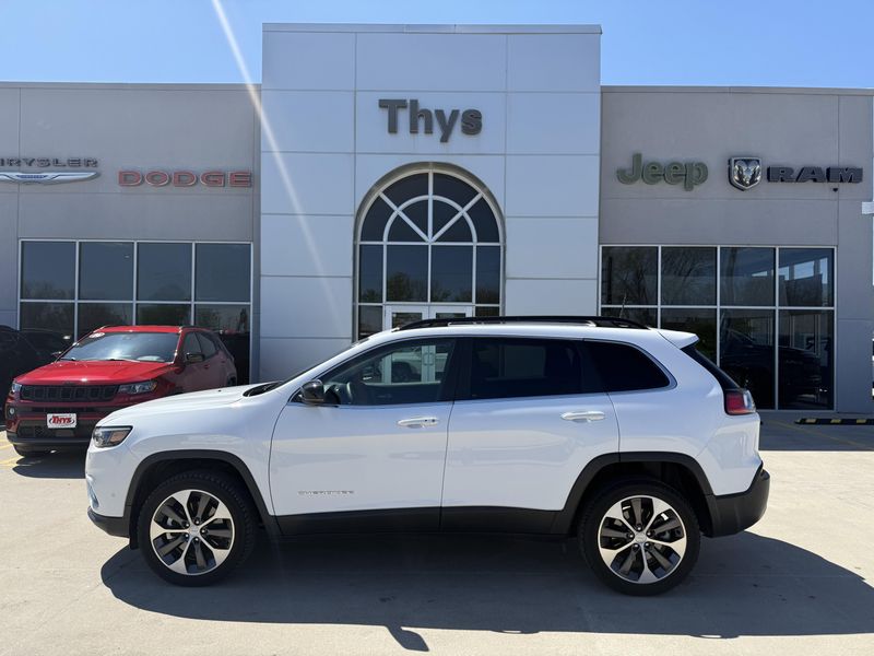 Used 2022 Jeep Cherokee LimitedImage 38