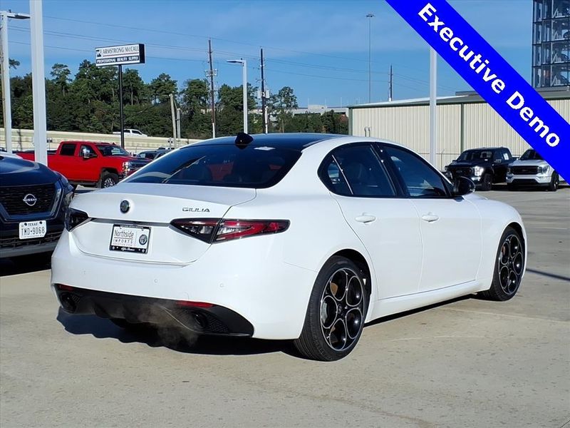 New 2025 Alfa Romeo Giulia RwdImage 6