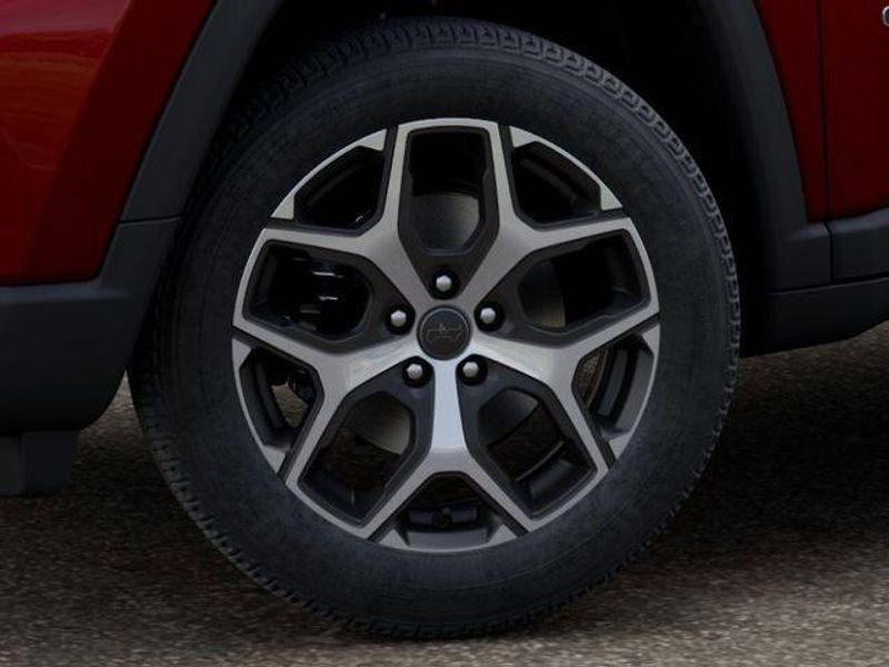 New 2026 Jeep Compass Limited 4x4Image 8