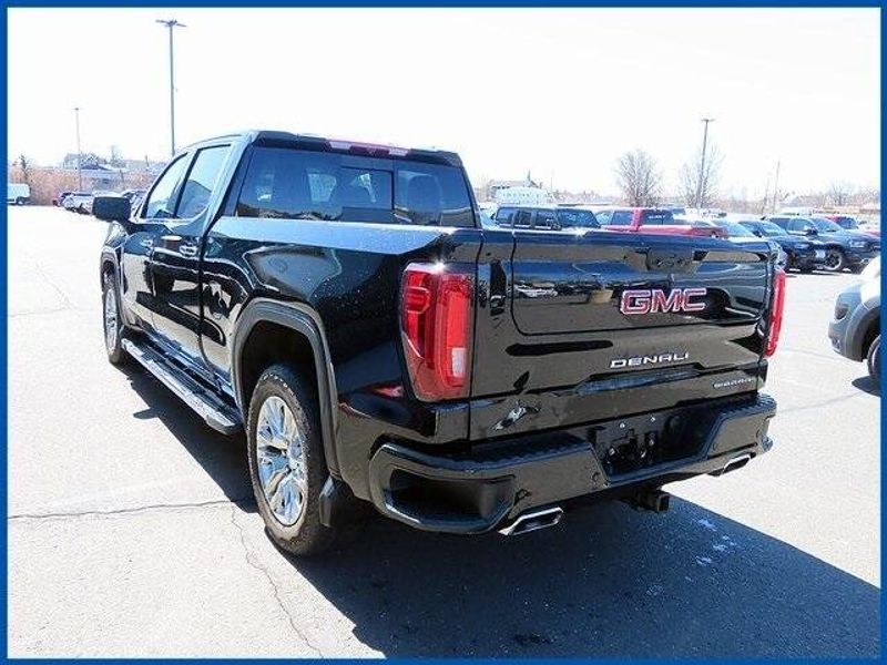 2023 GMC Sierra 1500 DenaliImage 5