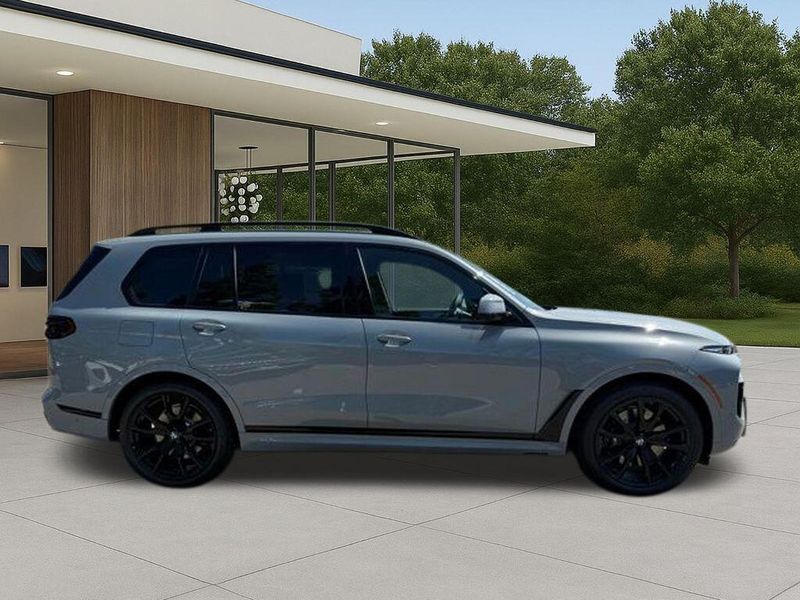 New 2026 BMW X7 xDrive40iImage 7