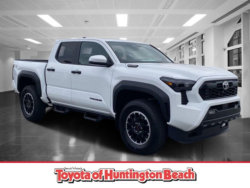 2024 Toyota Tacoma TRD Off Road HybridImage 1