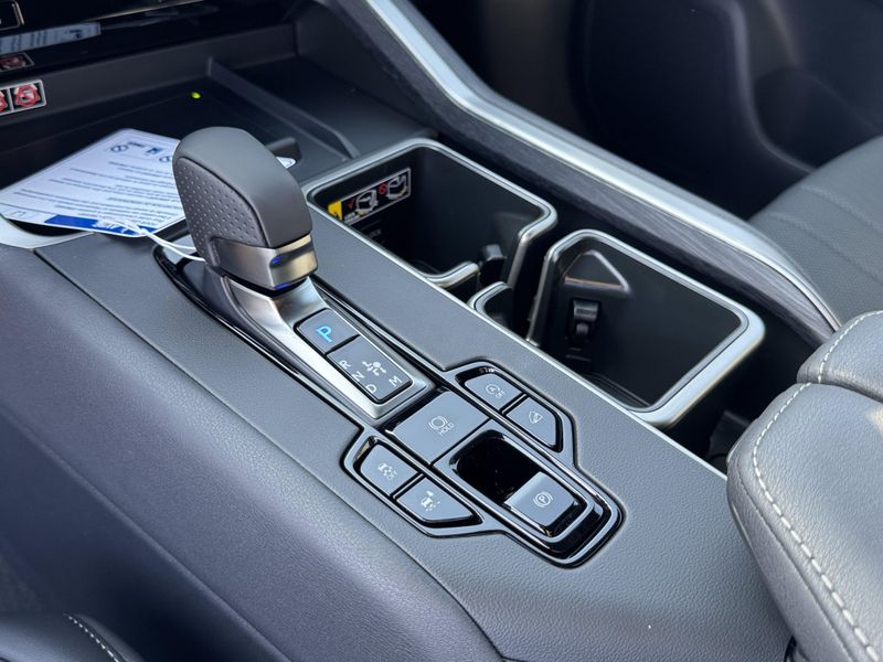 New 2026 Lexus TX 350 F SPORT HandlingImage 25