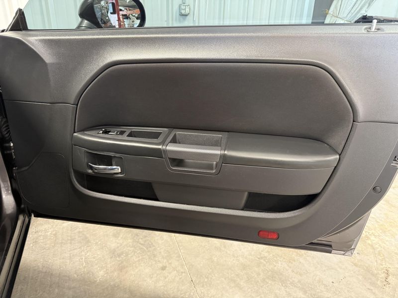 Used 2013 Dodge Challenger R/TImage 8