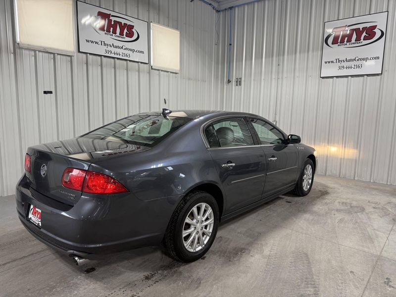 Used 2010 Buick Lucerne CXLImage 3