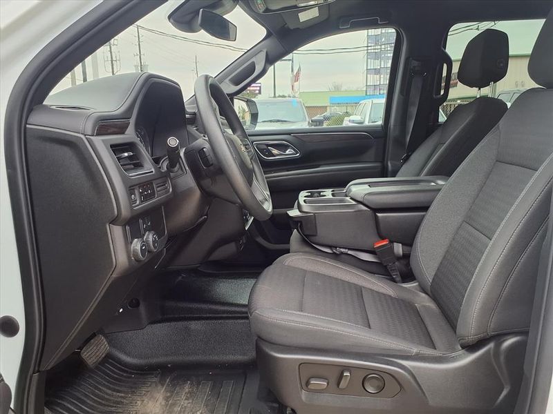 Used 2023 Chevrolet Suburban Commercial FleetImage 17