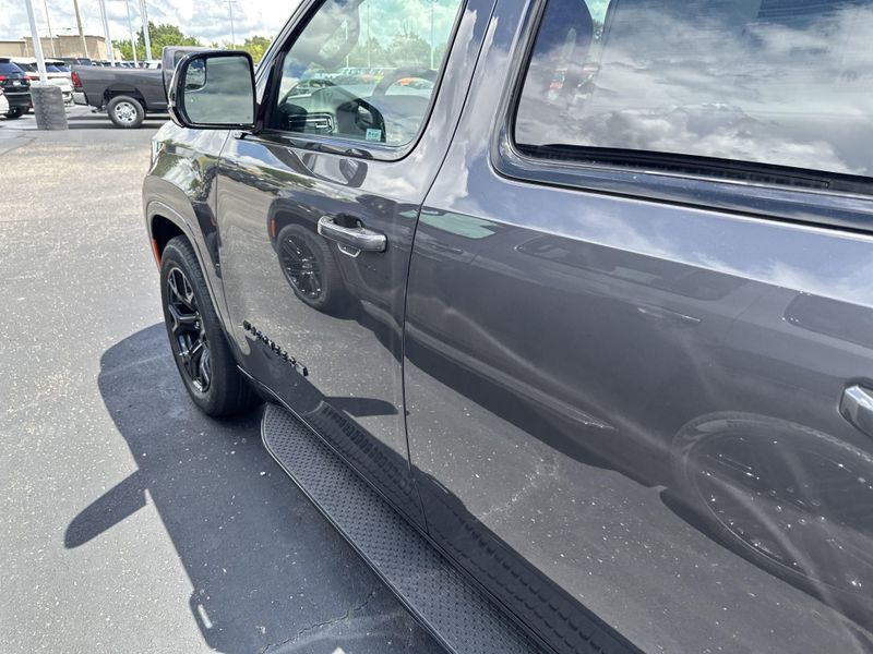 2025 Jeep Wagoneer Carbide 4x4Image 11