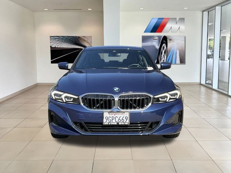 2023 BMW 3 Series 330iImage 3