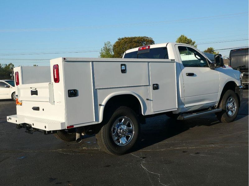 2023 RAM 2500 Tradesman Regular Cab 4x4 8