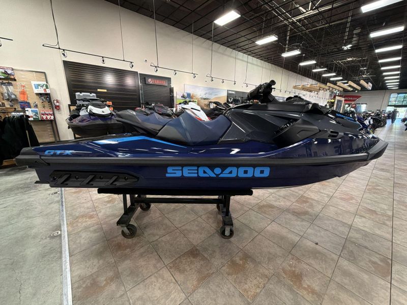 New 2025 Sea Doo GTX 230 (SOUND SYSTEM) Image 10