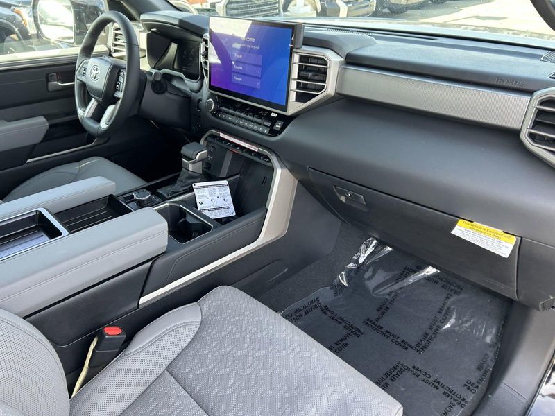 2025 Toyota Tundra LimitedImage 10