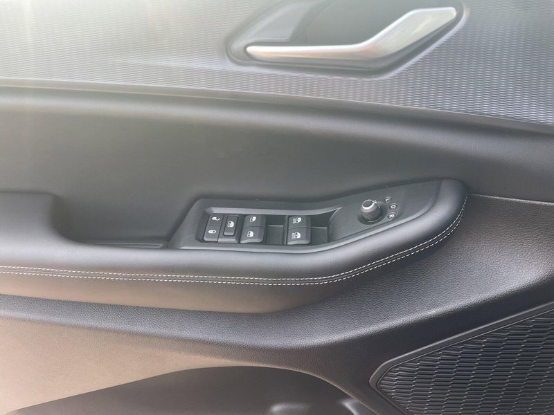 2024 Jeep Grand Cherokee Altitude XImage 18