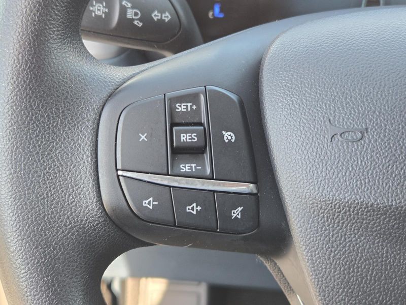 Used 2025 Ford Maverick XL FWD SuperCrew