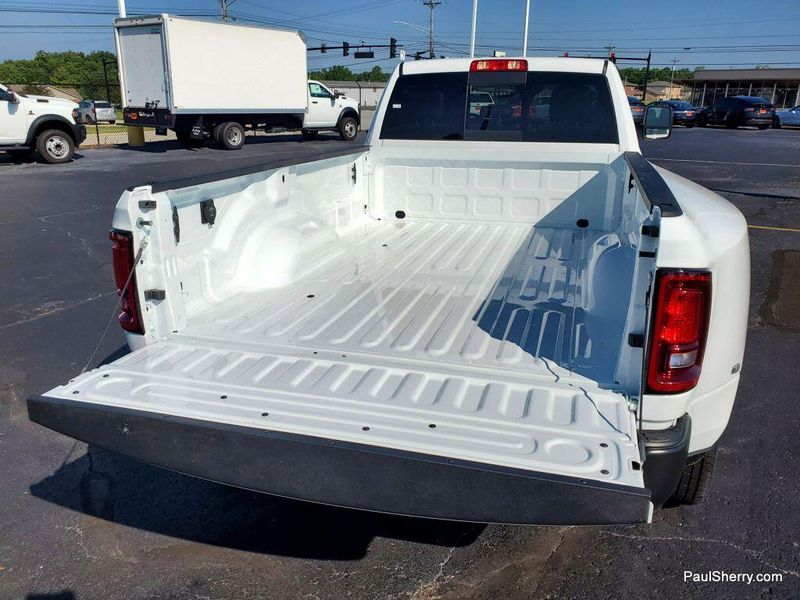 New 2025 RAM 3500 Tradesman Crew Cab 4x4 8