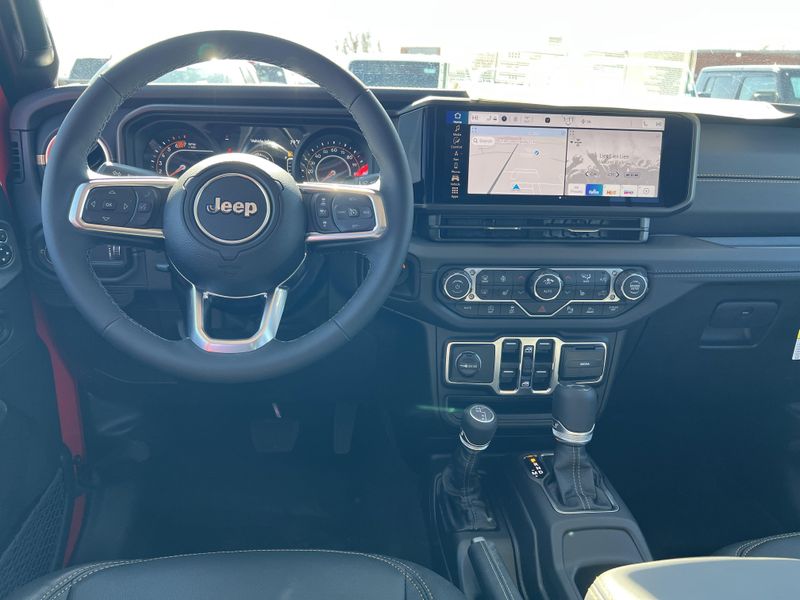 New 2026 Jeep Wrangler 4-door SaharaImage 13