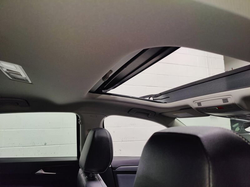 Used 2026 Volkswagen Jetta SE w/SunroofImage 6