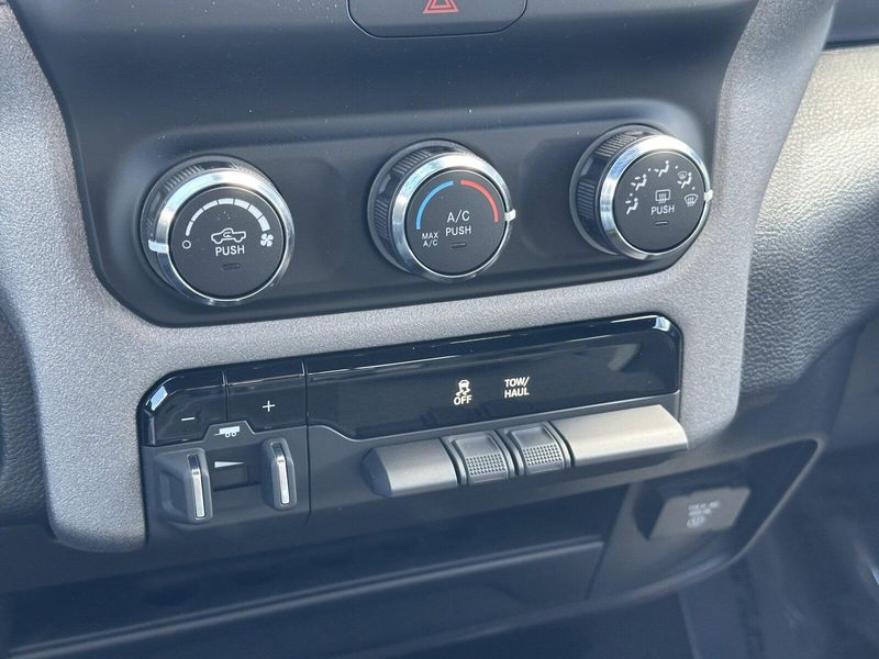 2024 RAM 3500 TradesmanImage 21