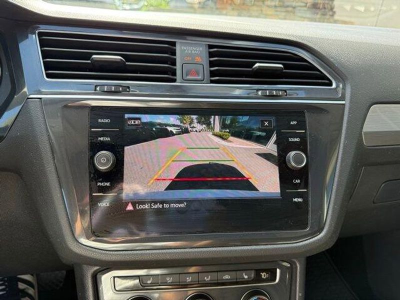 Used 2021 Volkswagen Tiguan SE