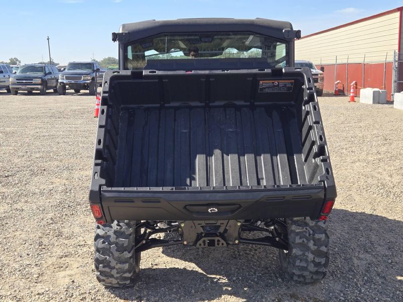 New 2027 Can-Am DEFENDER DPS CAB HD9 Image 10