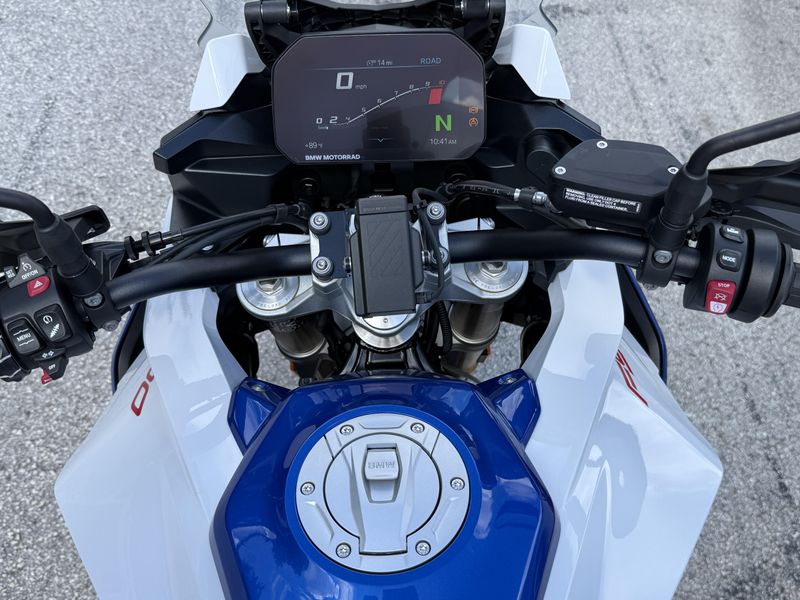 2026 BMW F 900 XR