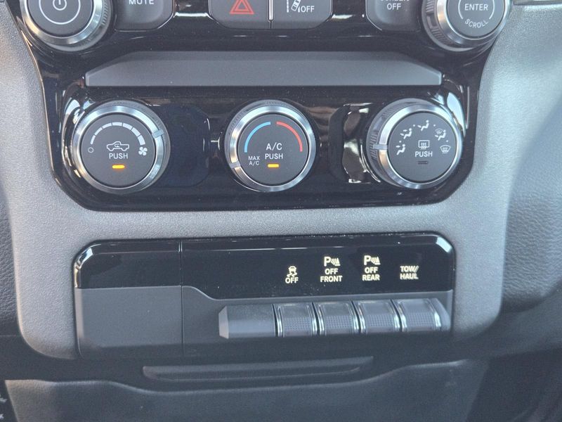 New 2026 RAM 1500 Tradesman Crew Cab 4x2 5'7' Box