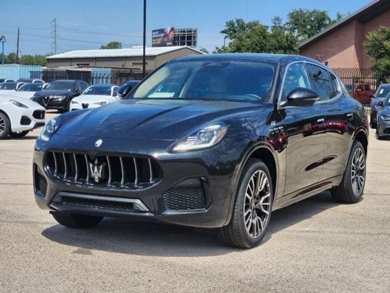 2023 Maserati Grecale GT in a Black exterior color and Greige/Greigeinterior. Northside Imports Houston 281-475-4549 northsideimportshouston.com 