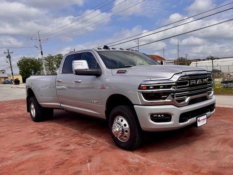 New 2026 RAM 3500 Laramie Crew Cab 4x4 8