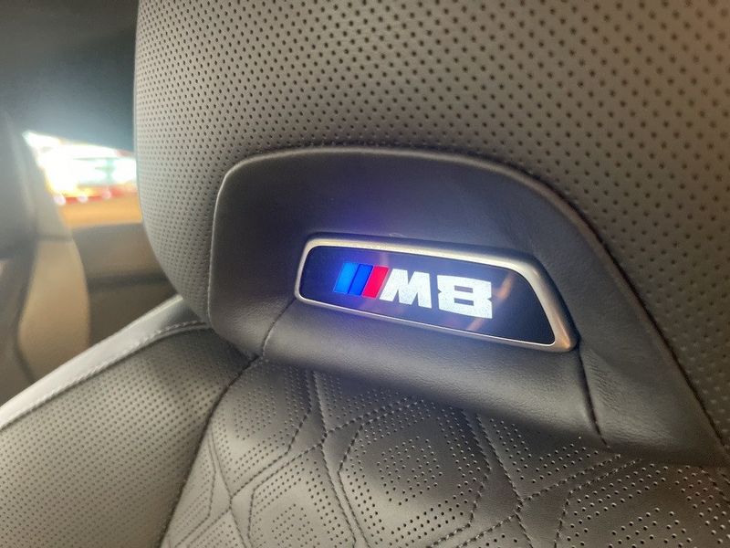 2020 BMW M8 Image 19