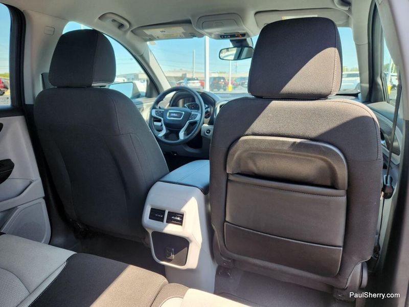 Used 2023 GMC Terrain SLE